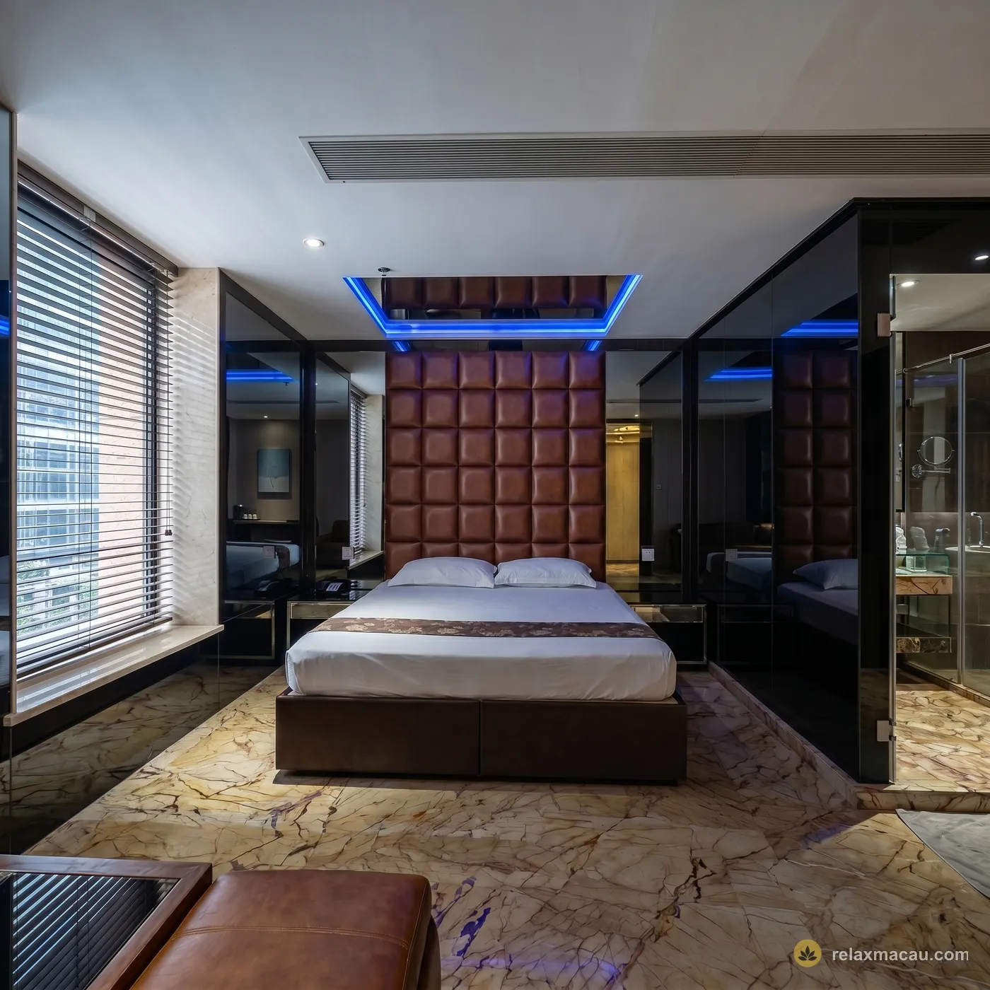 Lounge area