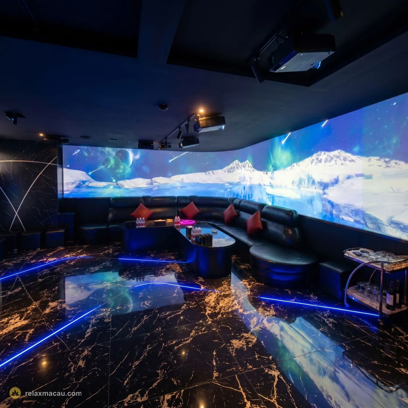 M Club panoramic KTV room